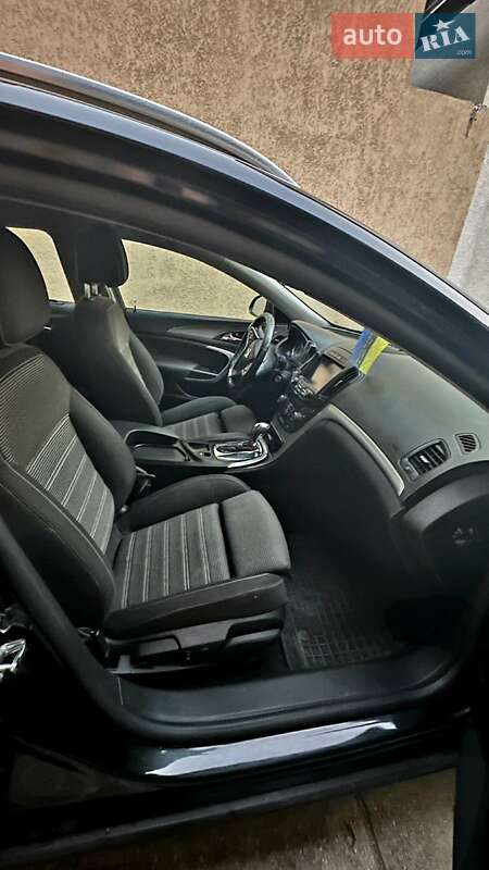 Универсал Opel Insignia 2015 в Берегово