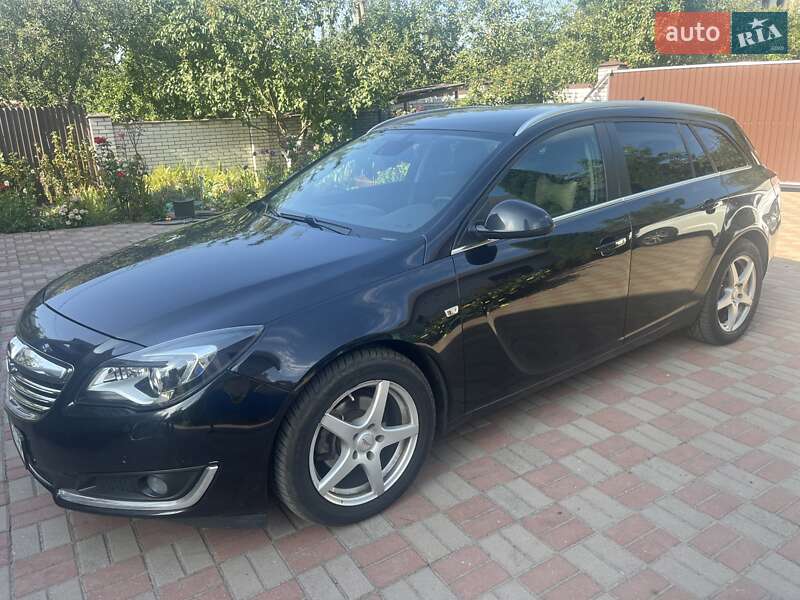 Универсал Opel Insignia 2014 в Киеве