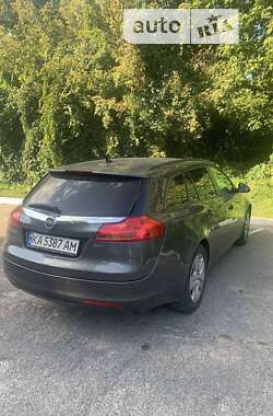 Универсал Opel Insignia 2011 в 