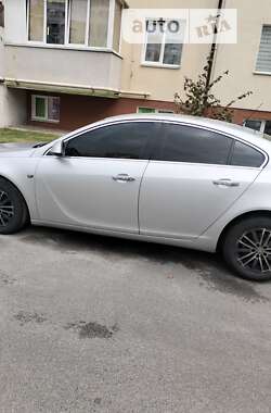 Лифтбек Opel Insignia 2011 в Киеве