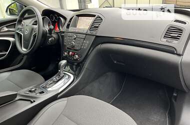 Универсал Opel Insignia 2012 в 