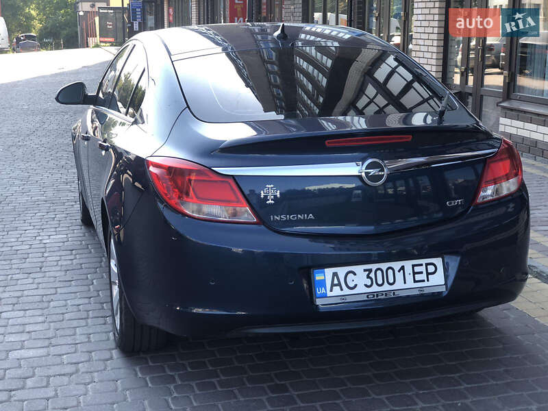 Лифтбек Opel Insignia 2013 в Луцке