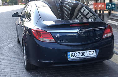 Лифтбек Opel Insignia 2013 в 