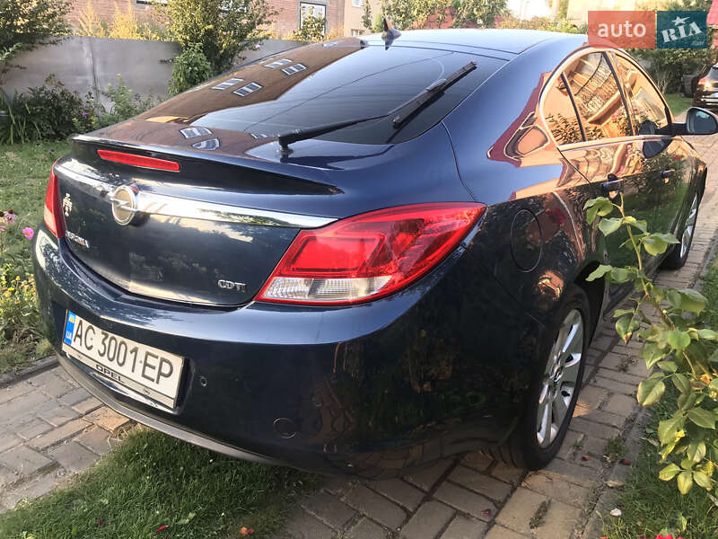Лифтбек Opel Insignia 2013 в Луцке