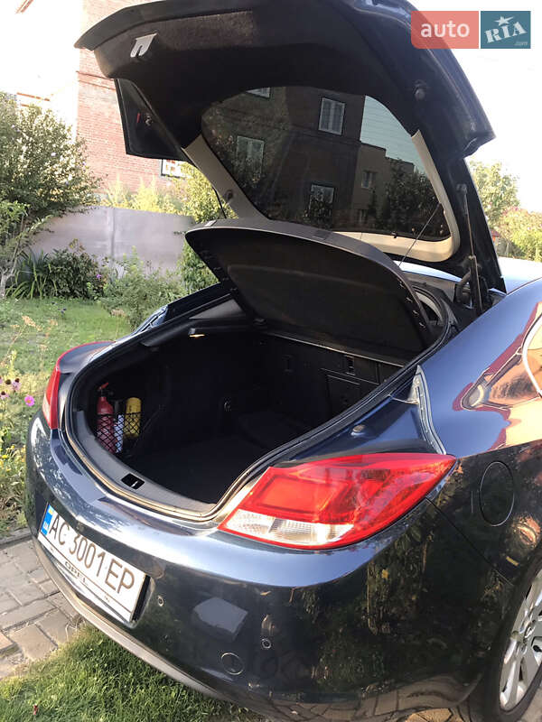 Лифтбек Opel Insignia 2013 в Луцке