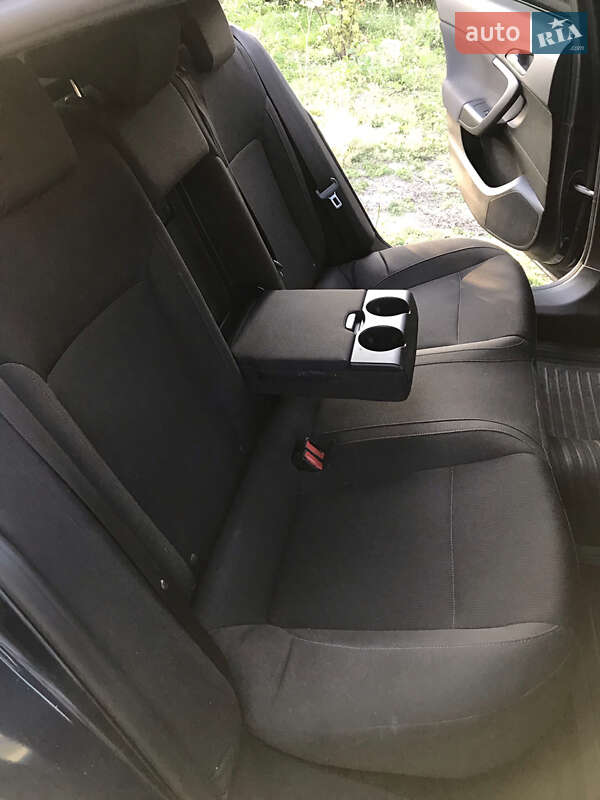 Лифтбек Opel Insignia 2013 в Луцке