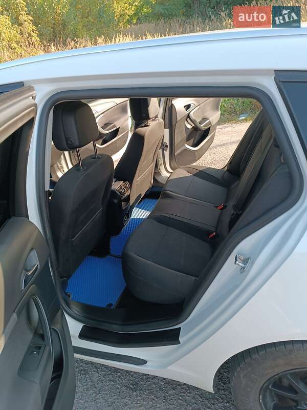 Универсал Opel Insignia 2014 в Бердичеве