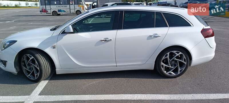 Универсал Opel Insignia 2015 в Ужгороде