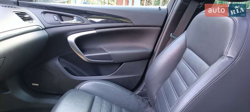 Универсал Opel Insignia 2015 в Ужгороде