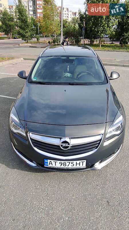 Універсал Opel Insignia 2015 в Івано-Франківську