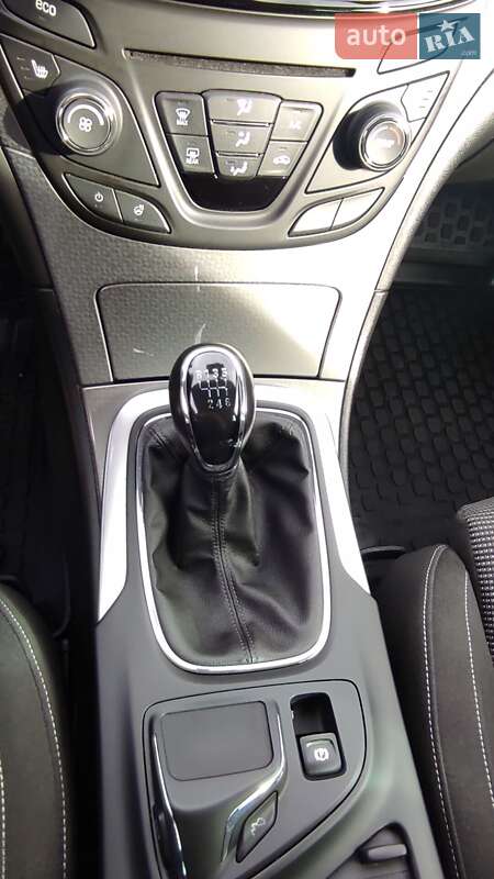 Універсал Opel Insignia 2015 в Івано-Франківську