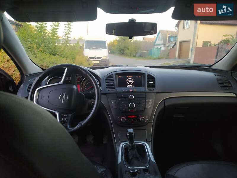 Универсал Opel Insignia 2010 в Киеве