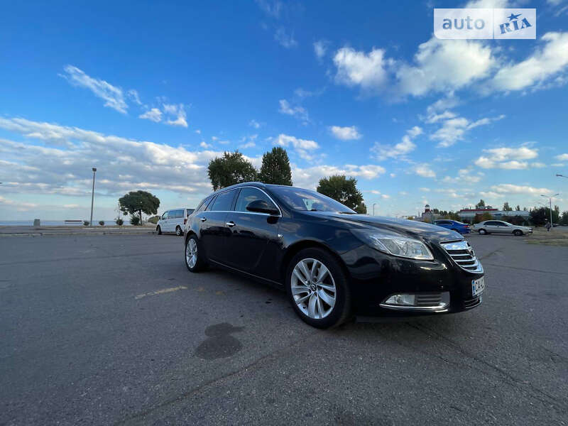 Універсал Opel Insignia 2012 в Черкасах