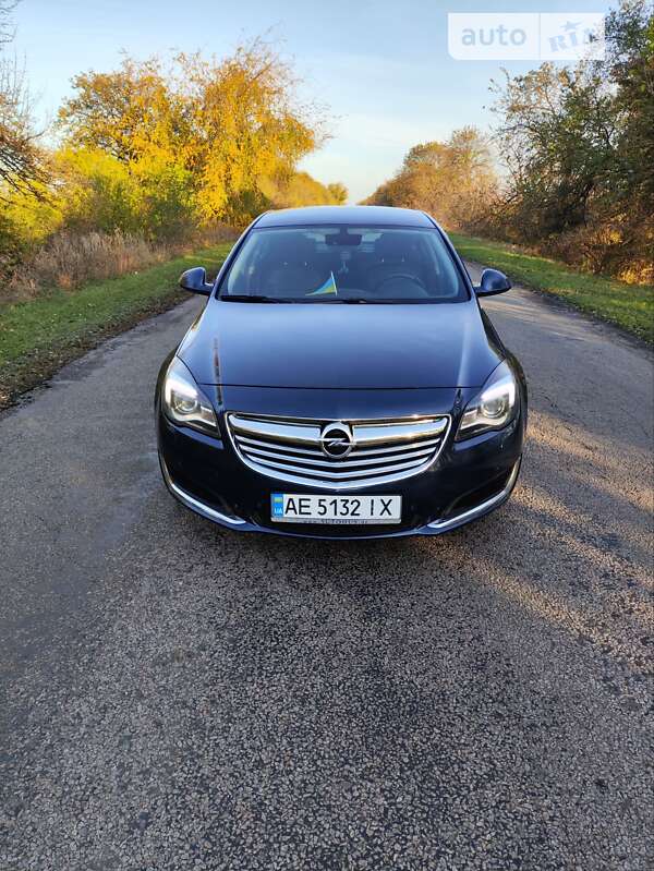 Лифтбек Opel Insignia 2014 в Каменском