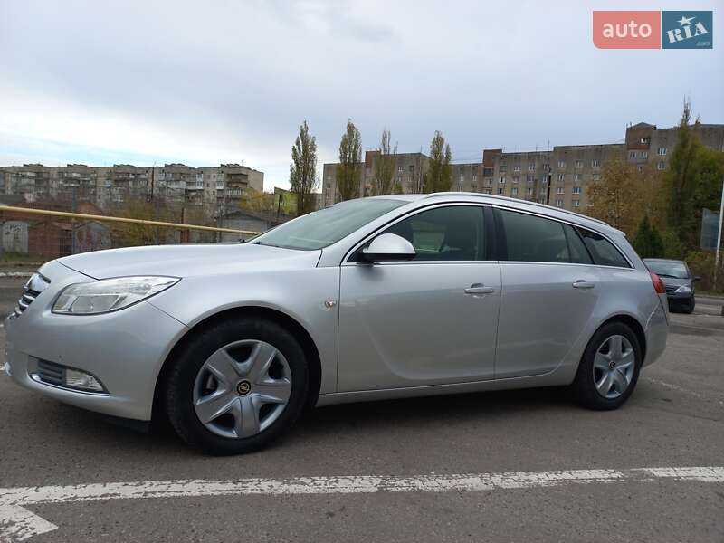 Opel Insignia 2011