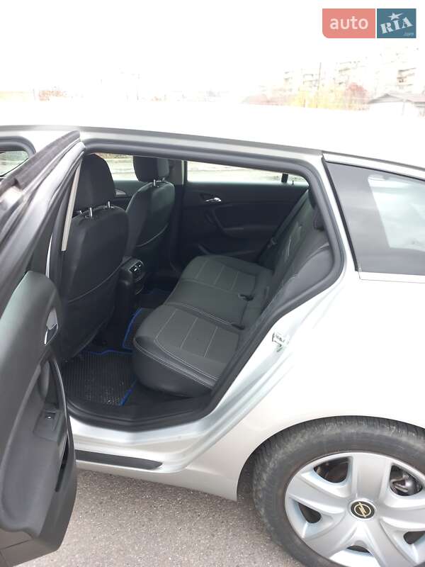 Универсал Opel Insignia 2011 в Ивано-Франковске фото 38 Универсал Opel Insignia 2011 в Ивано-Франковске