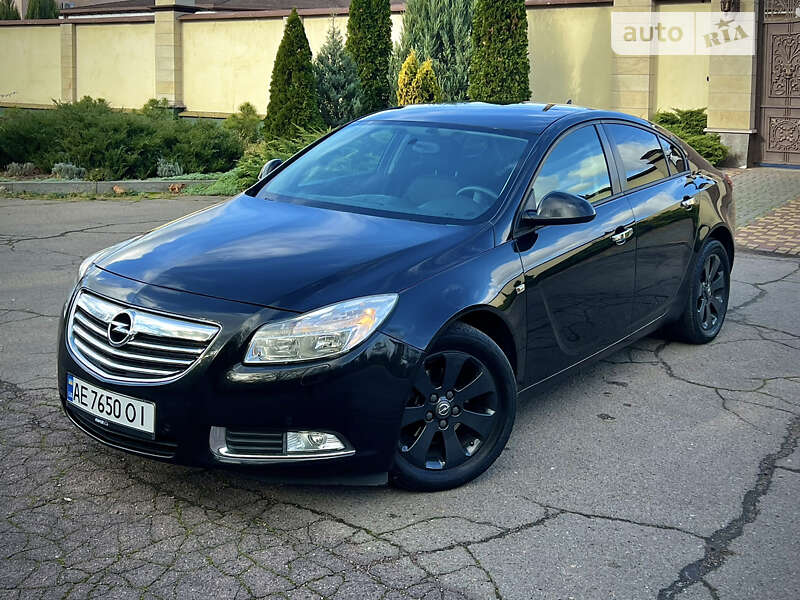 Ліфтбек Opel Insignia 2013 в 
