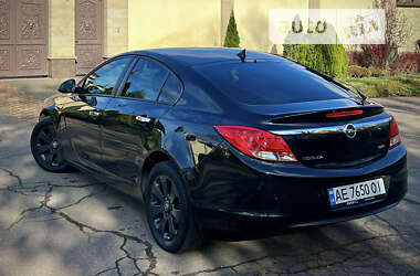 Ліфтбек Opel Insignia 2013 в 