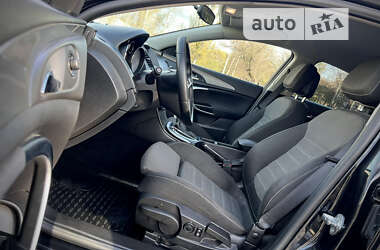 Ліфтбек Opel Insignia 2013 в 