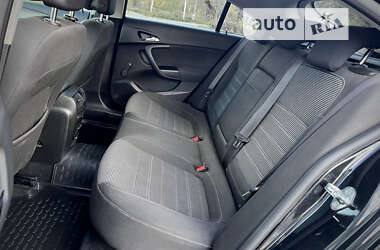 Ліфтбек Opel Insignia 2013 в 