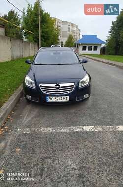 Универсал Opel Insignia 2010 в Бориславе