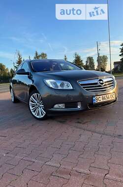 Opel Insignia 2011