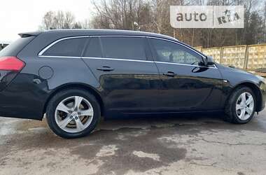 Универсал Opel Insignia 2012 в Ровно