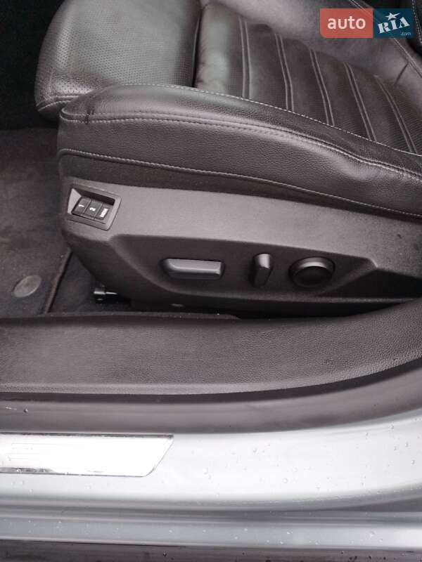 Универсал Opel Insignia 2014 в Киеве