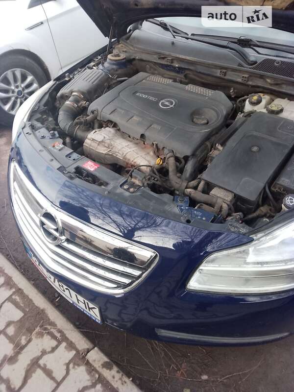 Универсал Opel Insignia 2013 в Староконстантинове