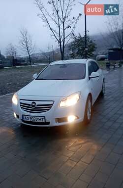 Универсал Opel Insignia 2011 в Виноградове