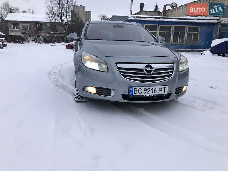 Універсал Opel Insignia 2011 в Львові