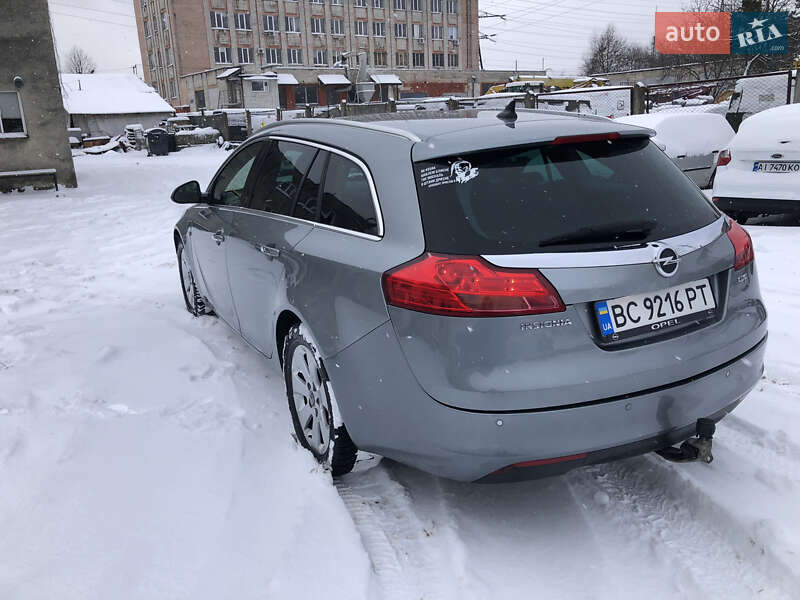 Універсал Opel Insignia 2011 в Львові
