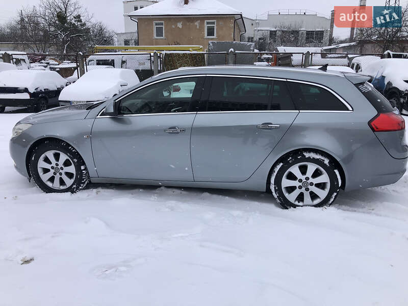 Універсал Opel Insignia 2011 в Львові