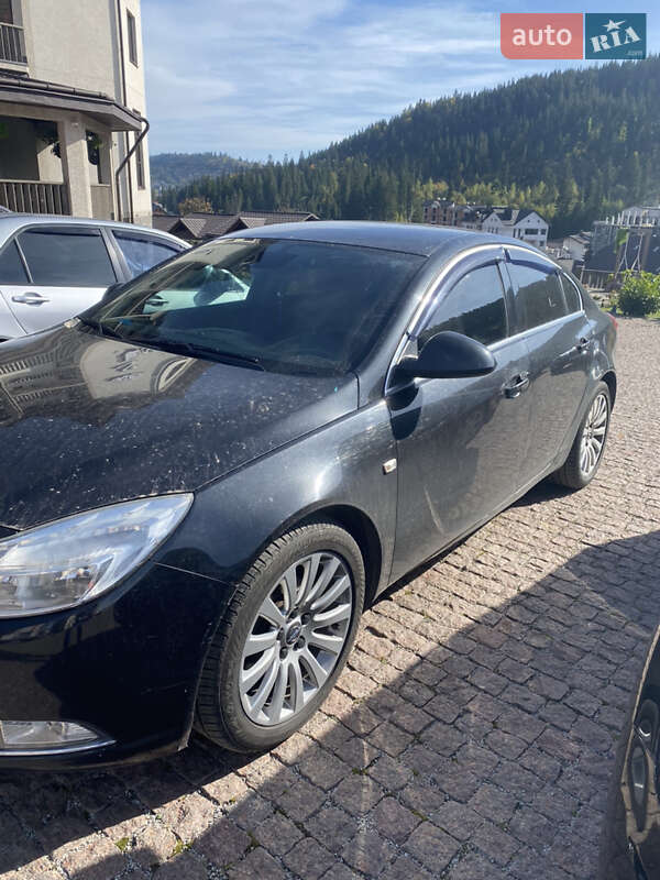 Ліфтбек Opel Insignia 2011 в Ямполі