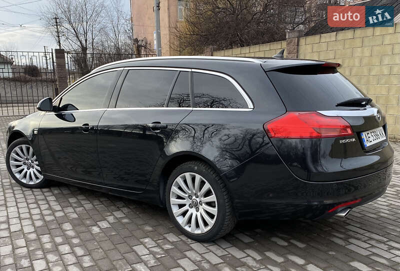 Універсал Opel Insignia 2010 в Кам'янському
