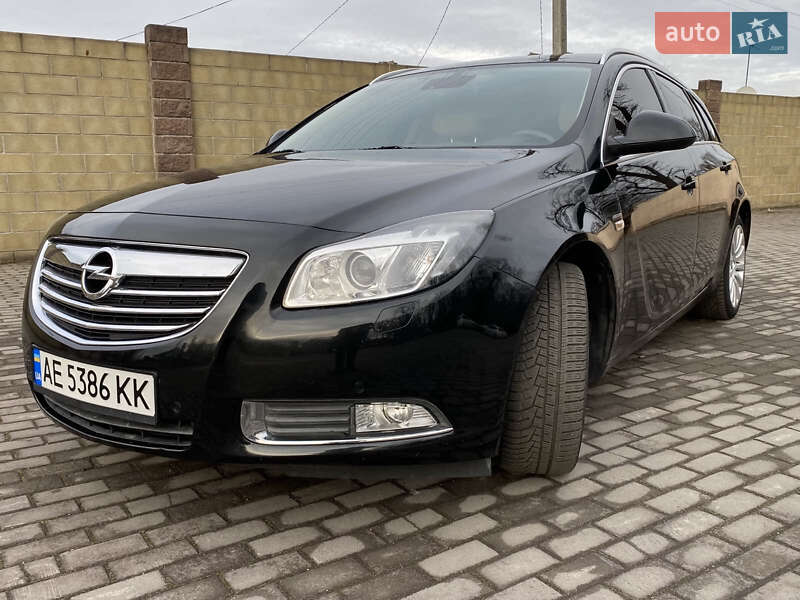 Універсал Opel Insignia 2010 в Кам'янському