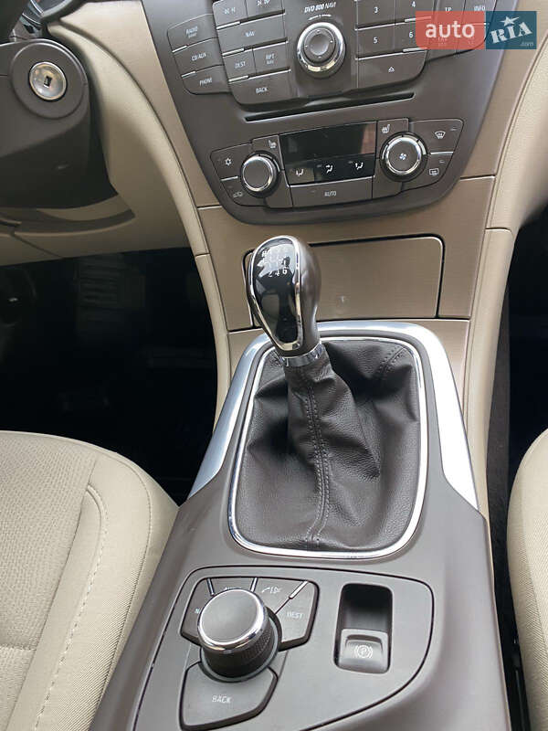 Універсал Opel Insignia 2010 в Кам'янському