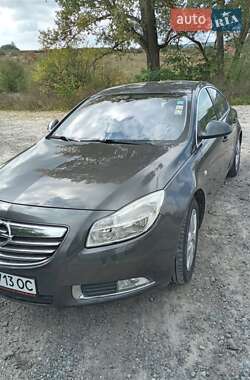 Седан Opel Insignia 2009 в 