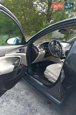 Седан Opel Insignia 2009 в 