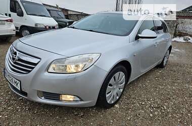 Универсал Opel Insignia 2010 в Шостке