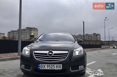 Седан Opel Insignia 2013 в Хмельницком