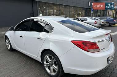 Лифтбек Opel Insignia 2013 в Рахове