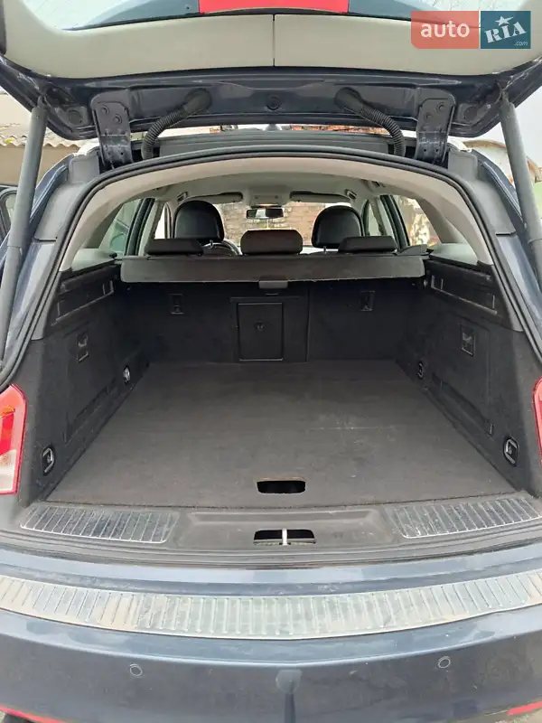 Универсал Opel Insignia 2009 в 