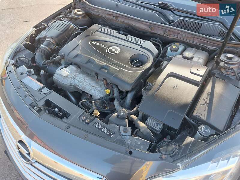 Універсал Opel Insignia 2010 в Житомирі