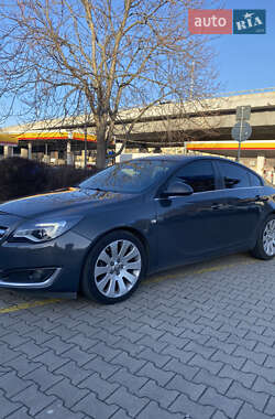 Седан Opel Insignia 2013 в Ивано-Франковске