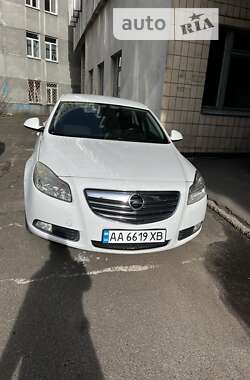 Лифтбек Opel Insignia 2010 в Киеве