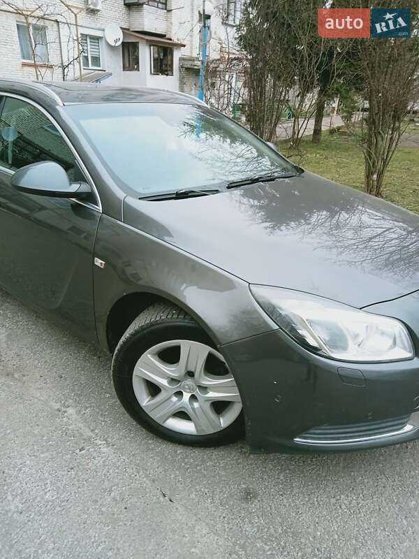 Універсал Opel Insignia 2010 в Львові