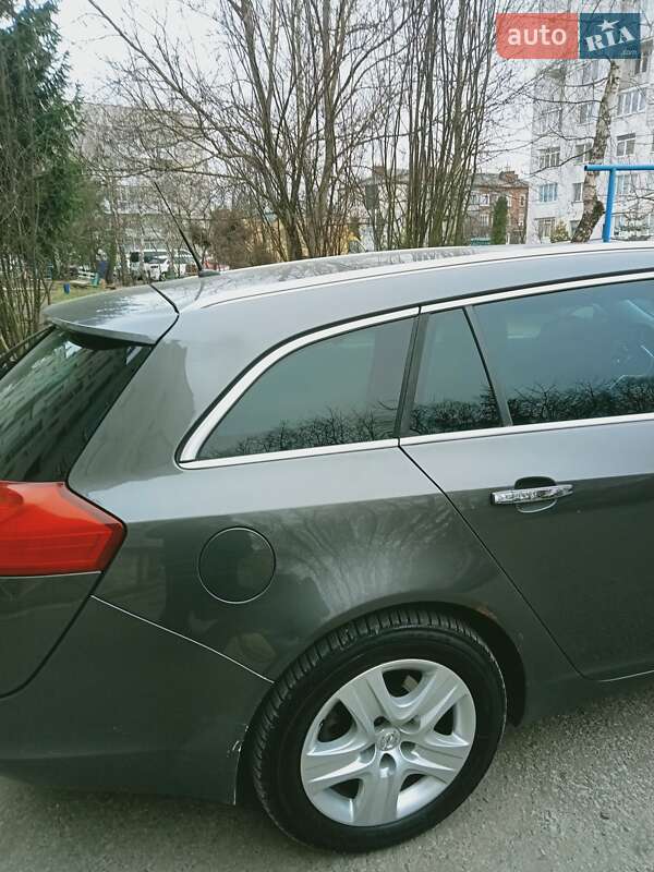 Універсал Opel Insignia 2010 в Львові