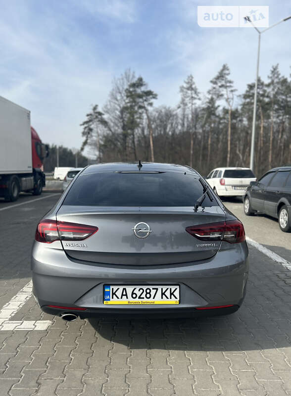 Лифтбек Opel Insignia 2017 в Киеве