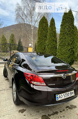 Лифтбек Opel Insignia 2013 в Ужгороде